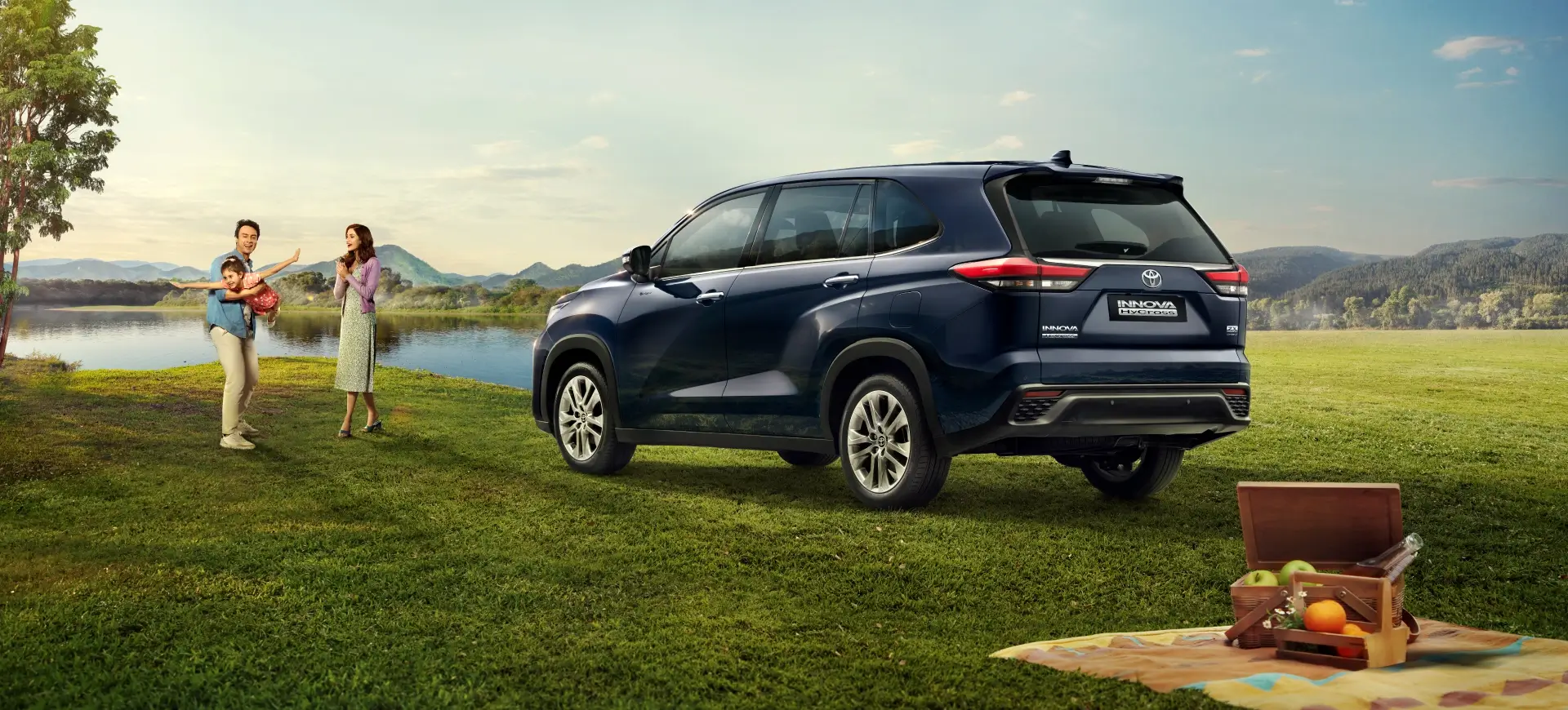 Innova Hycross Rental Service Delhi NCR