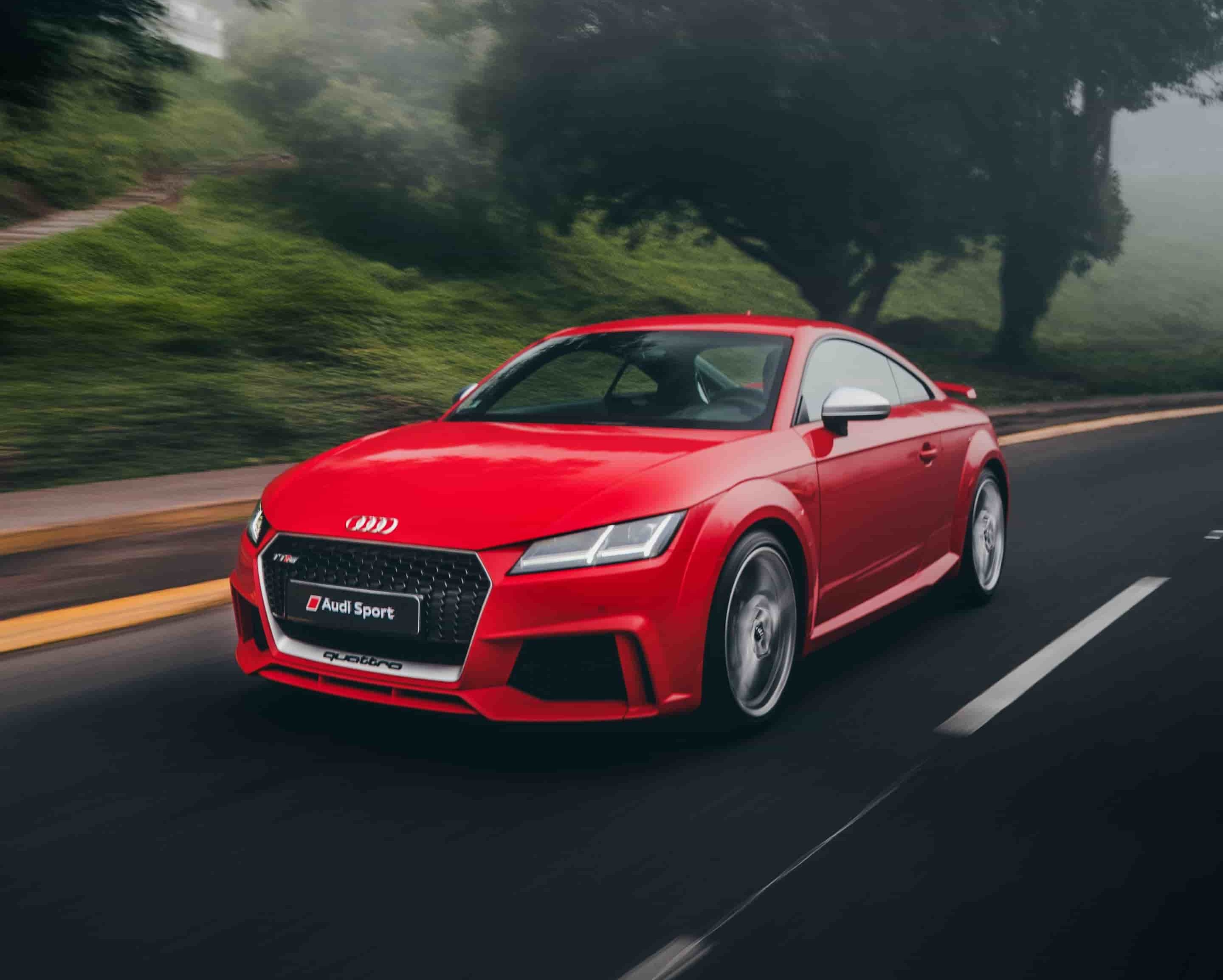 Explore the Hills with Self Drive Car Rental Delhi to Dehradun
